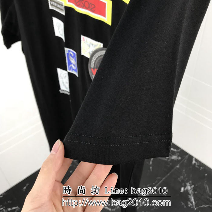 VERSACE範思哲 19ss早春新款 純棉短袖 最新多logo印花圖案 高版本情侶款 ydi2165